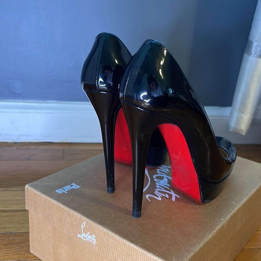 Christian Louboutin Pump